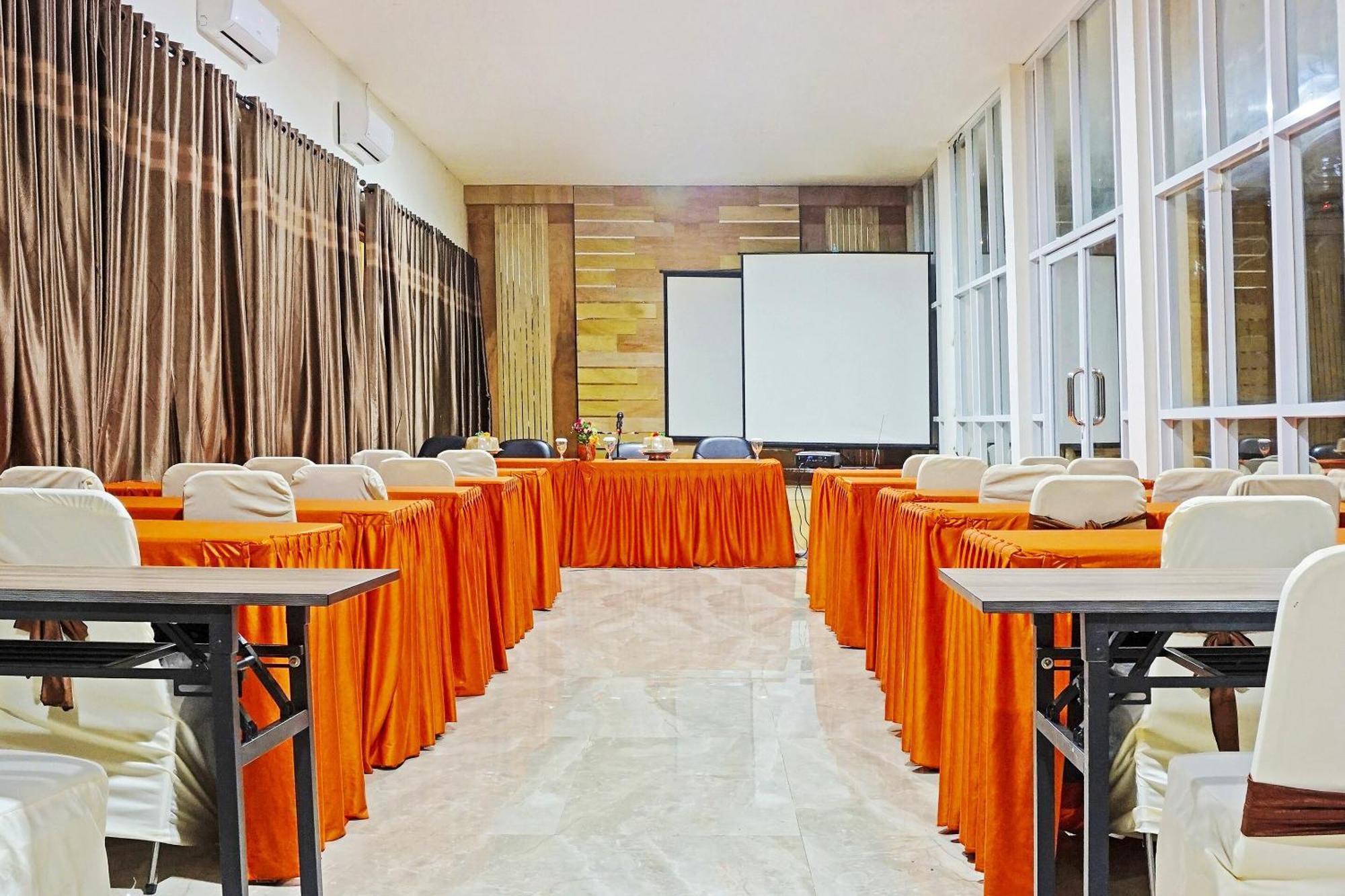 Hotel Grand Saota Syariah Soppeng RedPartner Lalabata Bagian luar foto
