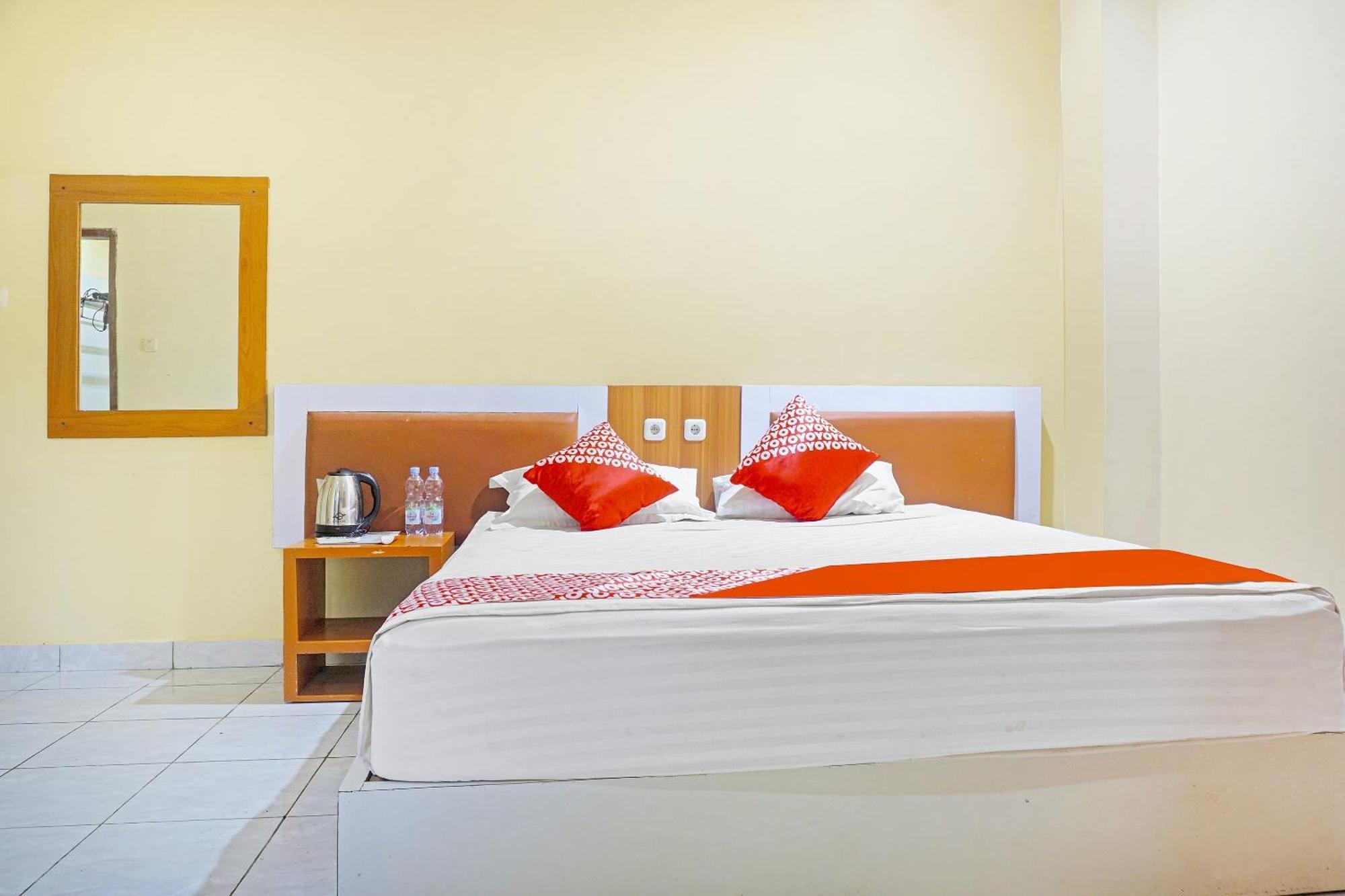 Hotel Grand Saota Syariah Soppeng RedPartner Lalabata Bagian luar foto